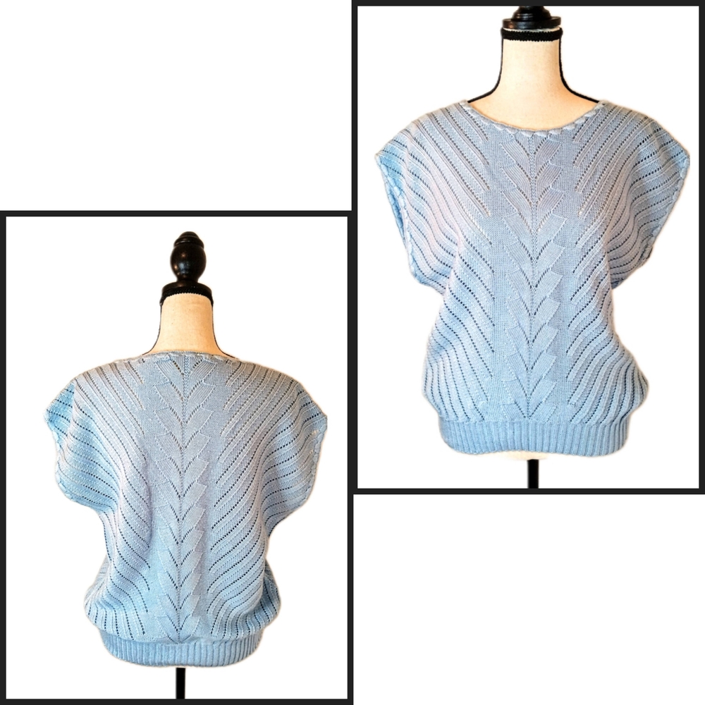 Vintage 70s 80s T.R. Bentley Pastel Baby Blue Coastal Grandma Knitted Sweater